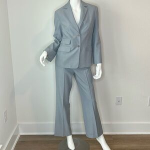 BCBG women’s blue/gray three-piece suit, including pants/skirt/jacket size 6